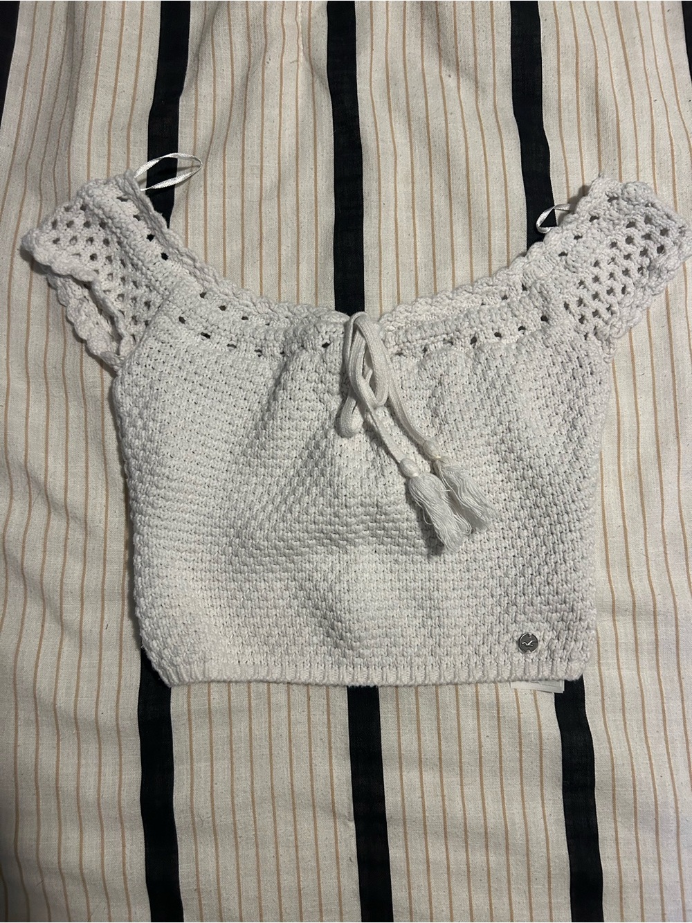 Hollister White Crochet Off-Shoulder Crop Top